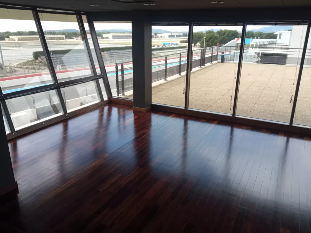 Bureau de Mr le directeur du circuit Paul Ricard Var